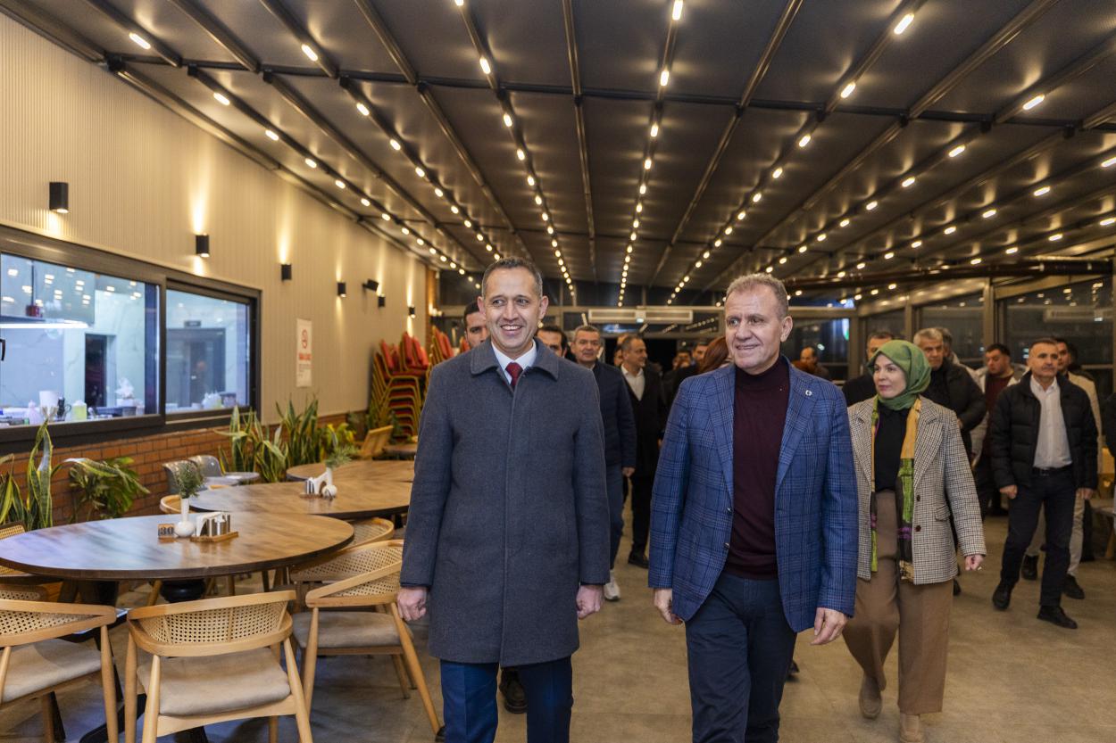 Başkan Seçer ve Meral Seçer Çamlıyayla’da İftar Sofrasında Yurttaşlarla Buluştu