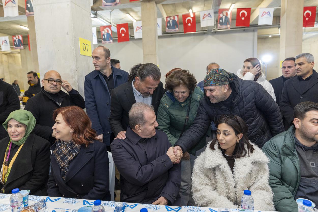 Başkan Seçer ve Meral Seçer Çamlıyayla’da İftar Sofrasında Yurttaşlarla Buluştu