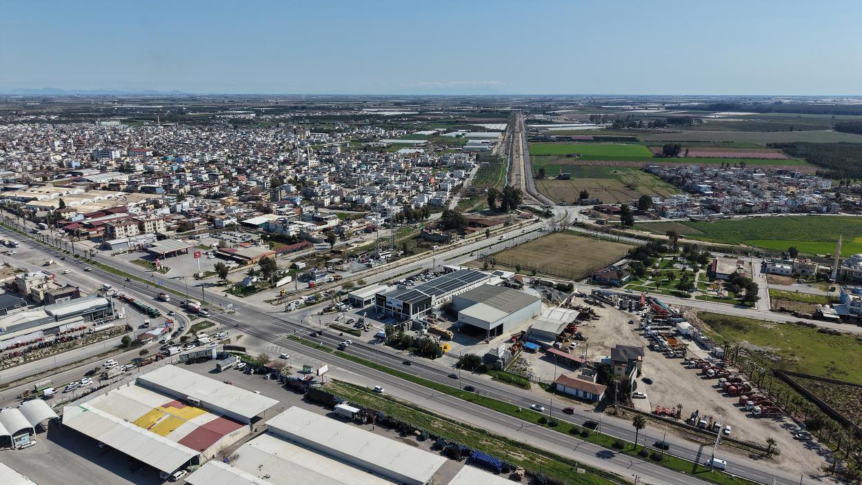 Büyükşehir'in Dokunuşuyla Tarsus Ulubatlı Hasan Bulvarı Yepyeni Görünüme Kavuştu