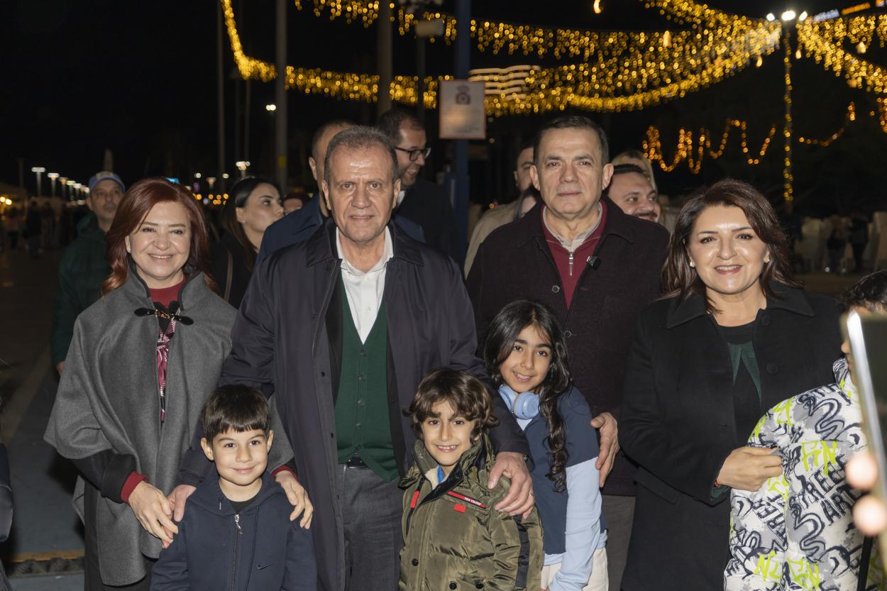 Başkan Seçer Ve Meral Seçer, Yenişehir'de İftar Ve Ramazan Şenlikleri'ne Katıldı