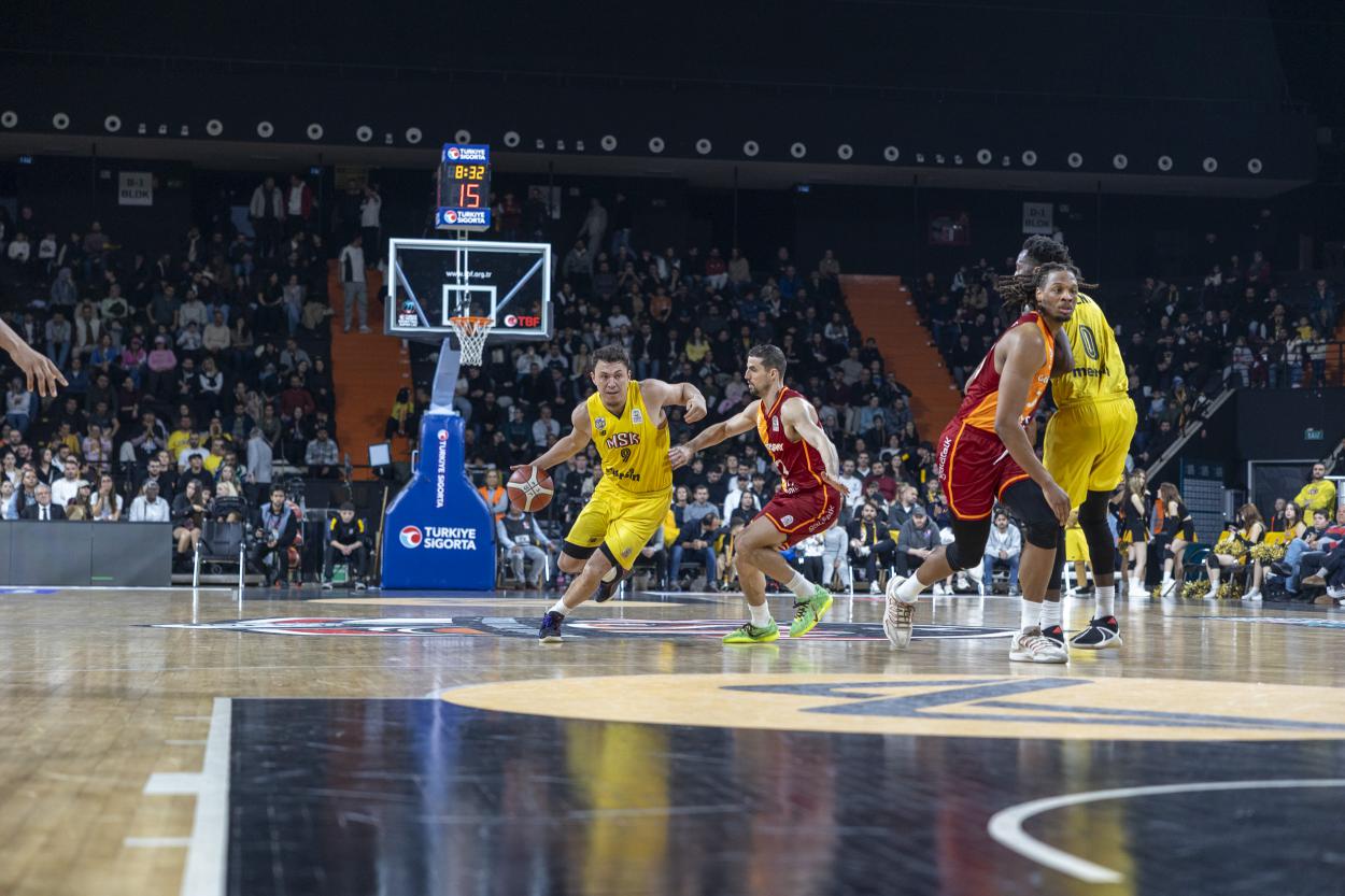 MSK, Galatasaray'ı 114-76 Mağlup Etti