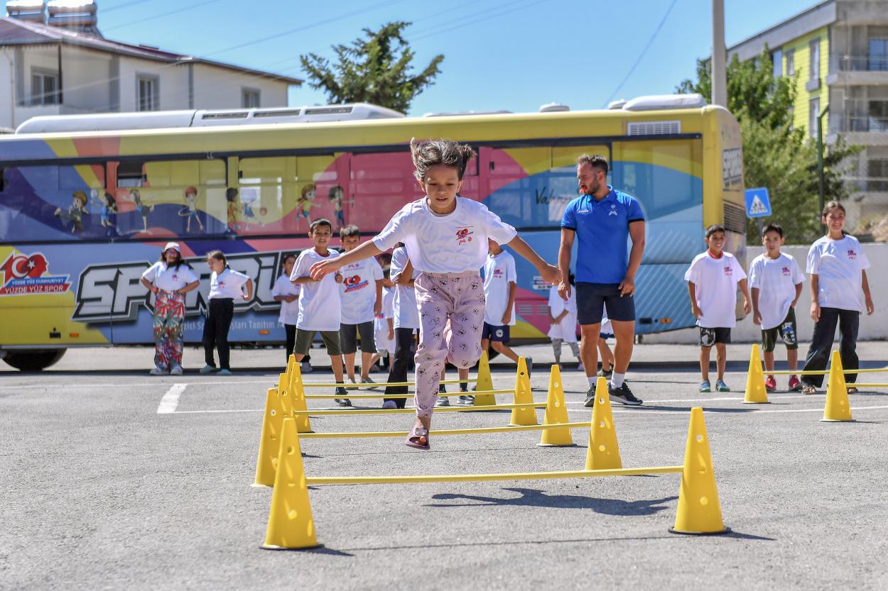 Çocukların Dünü, Bugünü, Yarını Büyükşehir'e Emanet