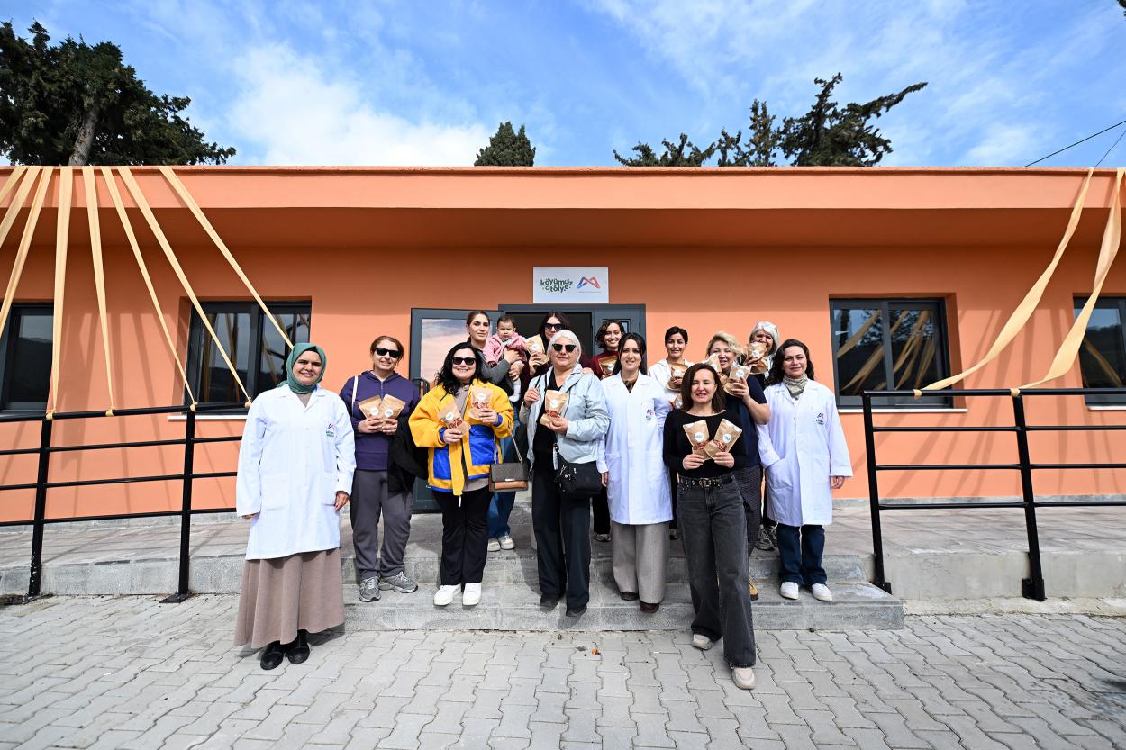 Mersin Büyükşehir Coğrafi İşaretli Kan Portakalı’nı Kadın Emeği ile Geleceğe Taşıyor