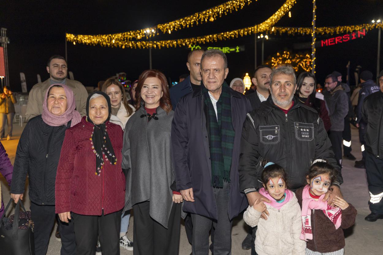 Başkan Seçer Ve Meral Seçer, Yenişehir'de İftar Ve Ramazan Şenlikleri'ne Katıldı