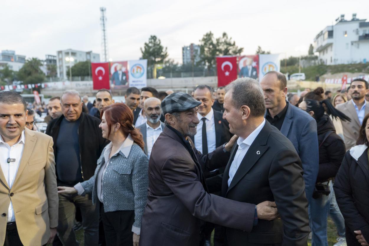 Seçer ve Meral Seçer Mezitli Belediyesi'nin İftar Programına Katıldı