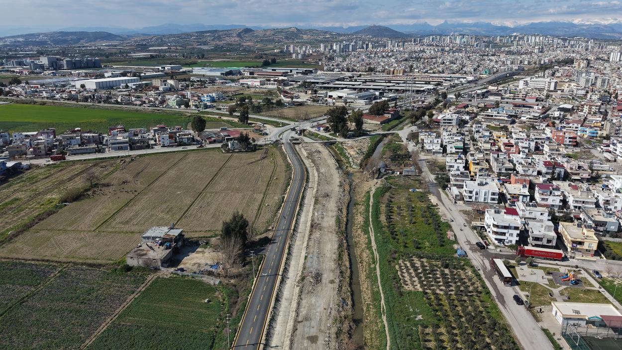 Büyükşehir'in Dokunuşuyla Tarsus Ulubatlı Hasan Bulvarı Yepyeni Görünüme Kavuştu