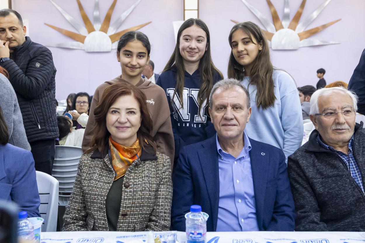 Başkan Seçer ve Meral Seçer, Anamurlu Yurttaşlarla İftar Sofrasında Buluştu