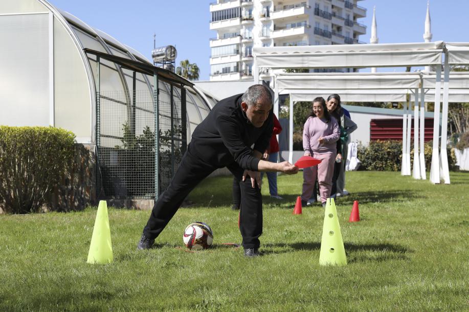 Mersin Büyükşehir İle Sosyalleşmenin Adresi: Engelsiz Yaşam Parkı