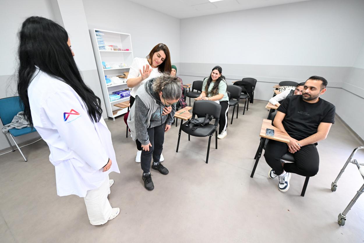 Mersin Büyükşehir Belediyesi’nin Ücretsiz Kursları İstihdamın Yolunu Açıyor