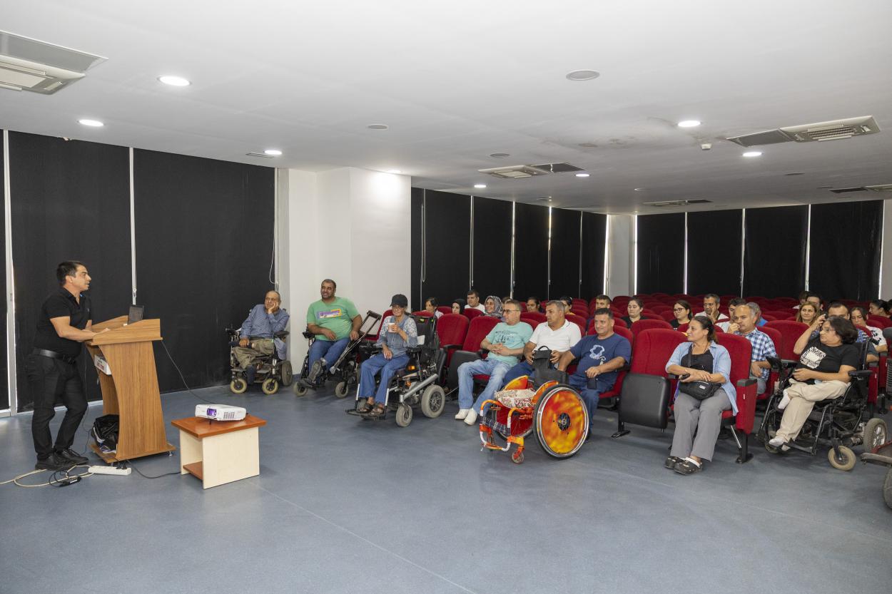 Mersin Büyükşehir’in Hizmetleri Engel Tanımıyor