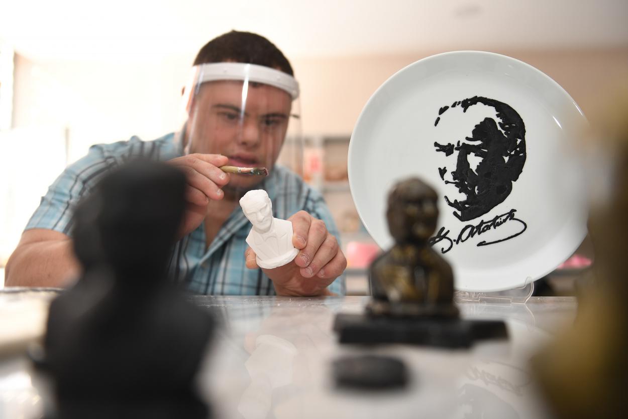 Mersin Büyükşehir’in Hizmetleri Engel Tanımıyor