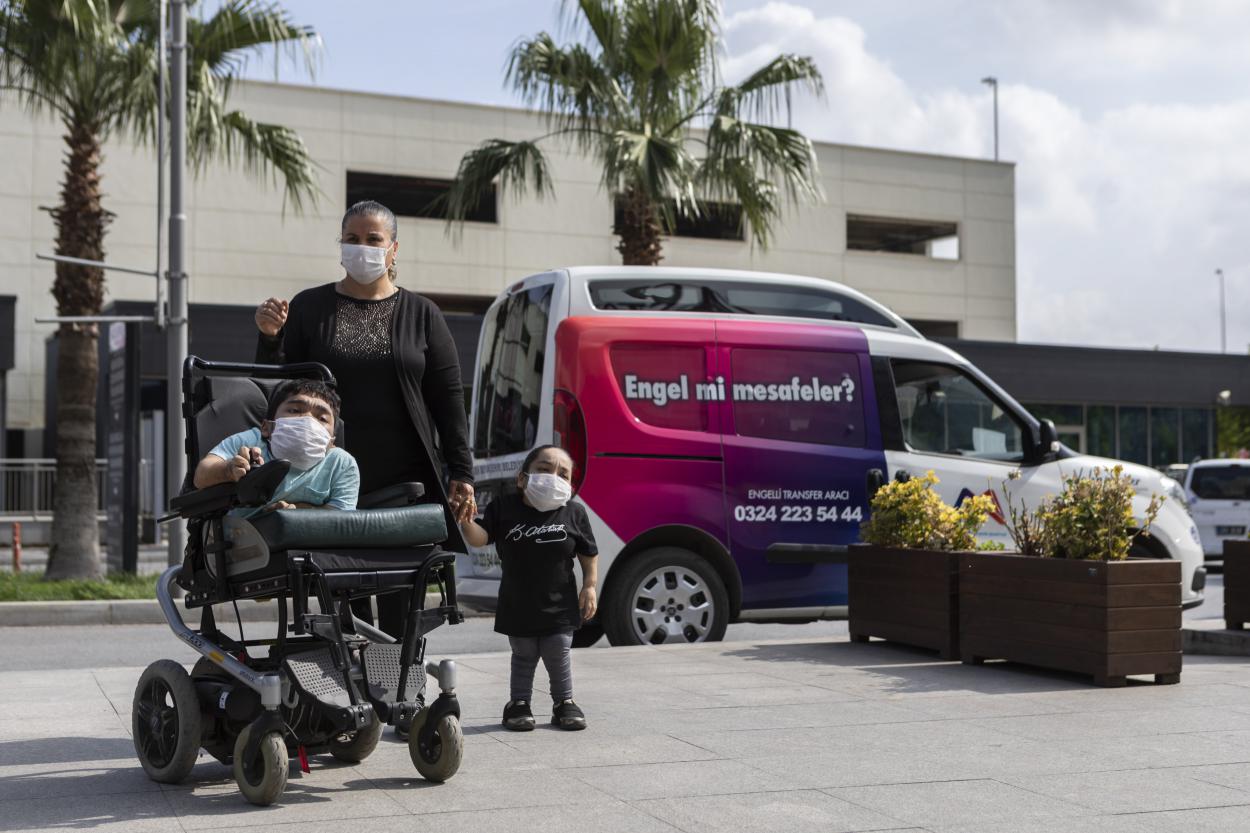 Mersin Büyükşehir’in Hizmetleri Engel Tanımıyor