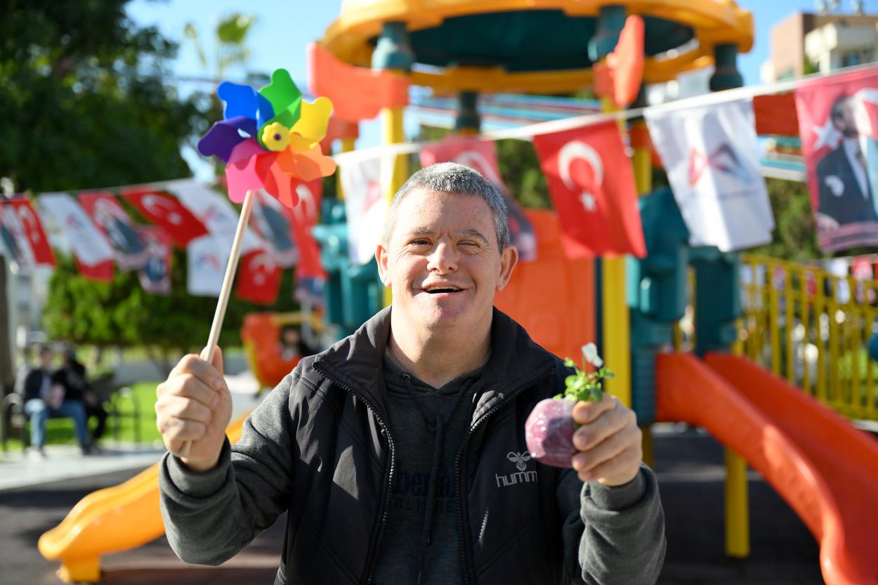 Mersin Büyükşehir’in Hizmetleri Engel Tanımıyor