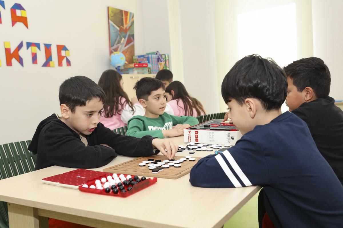 Mersin Büyükşehir Çocuklara Teknolojiyi Doğru Şekilde Kullanmayı Öğretiyor