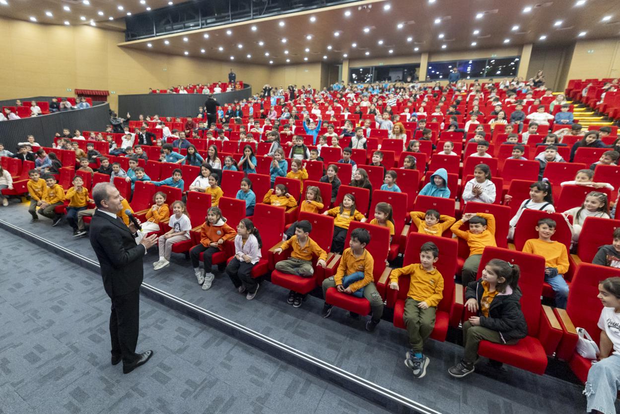 Mersin Büyükşehir Belediye Meclisi’nin Nisan Ayı 1. Birleşimi Başkan Seçer Başkanlığında Gerçekleştirildi