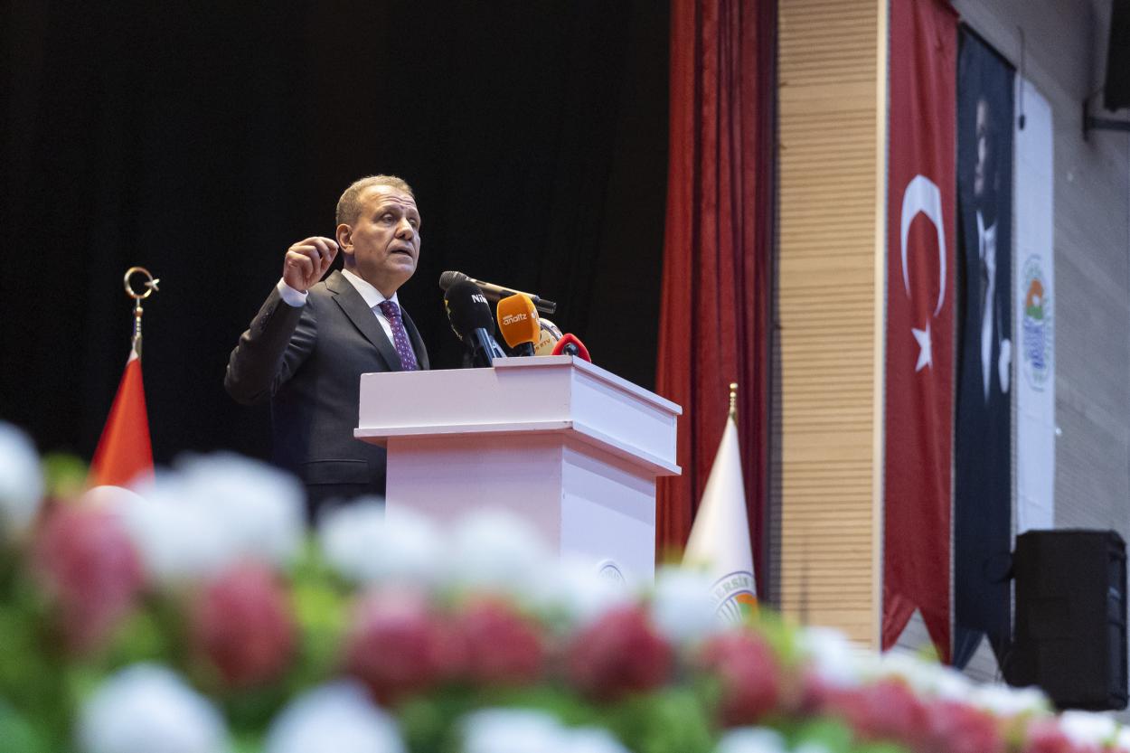 Başkan Seçer, Toroslar Belediyesi’nin 2. Hizmet Yılı Değerlendirme Programı’na Katıldı