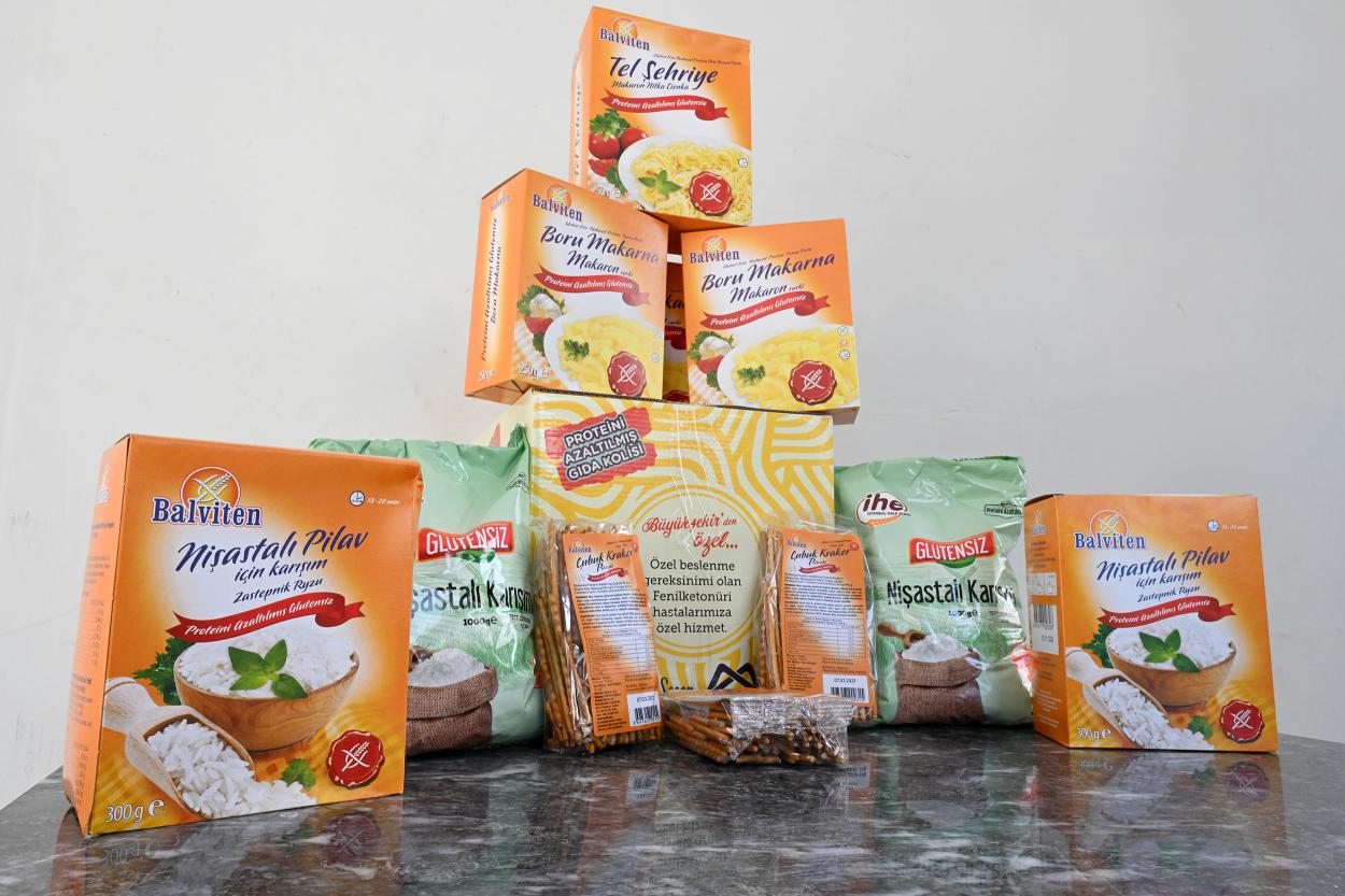 Mersin Büyükşehir’in Fenilketonüri Hastalarına Gıda Kolisi Desteği Sürüyor