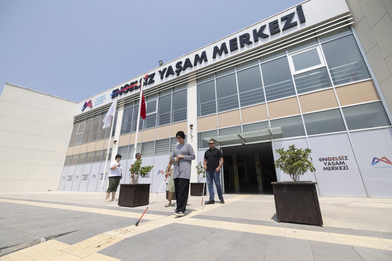 Mersin Büyükşehir’in Hizmetleri Engel Tanımıyor