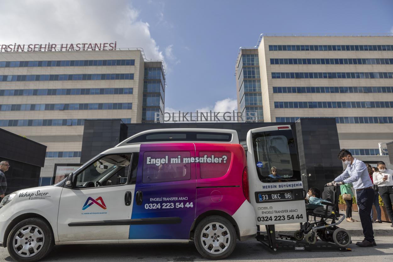 Mersin Büyükşehir’in Hizmetleri Engel Tanımıyor