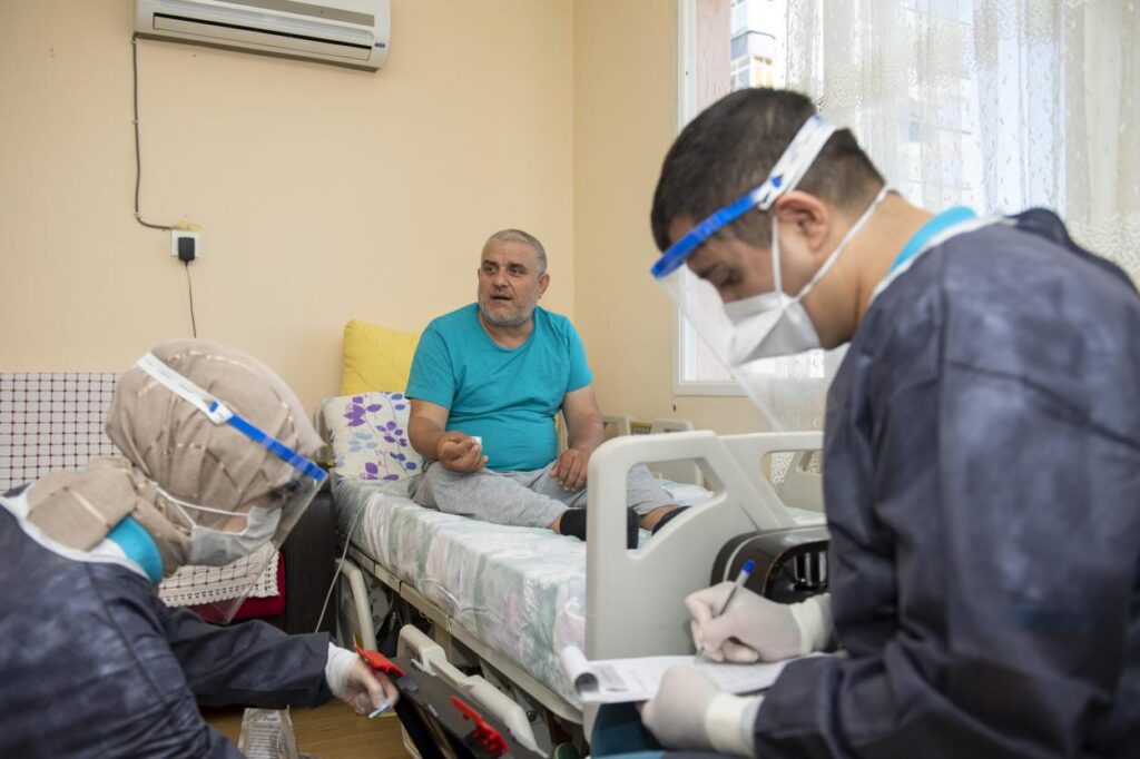 Mersin’de Sosyal Destek Ağı Büyüyor: Mersin Büyükşehir İle Binlerce Aileye Umut Olunuyor