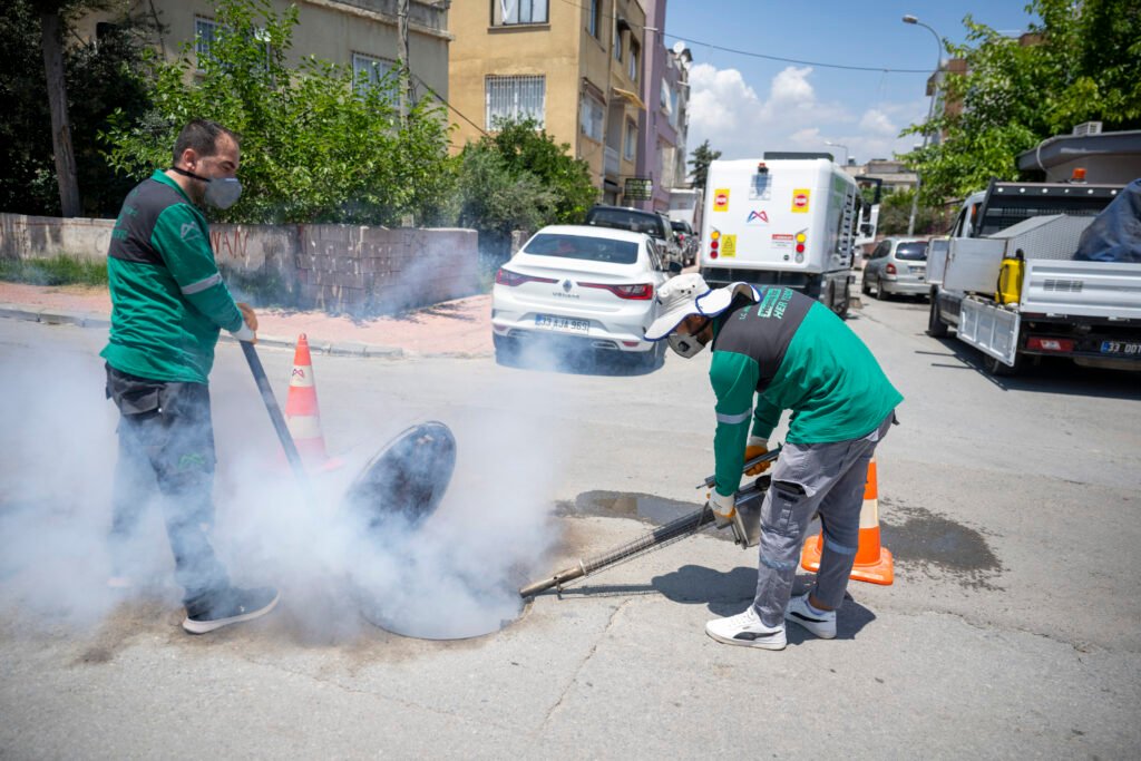 Mersin Büyükşehir’den Kurban Kesim Alanlarında Temizlik Mesaisi