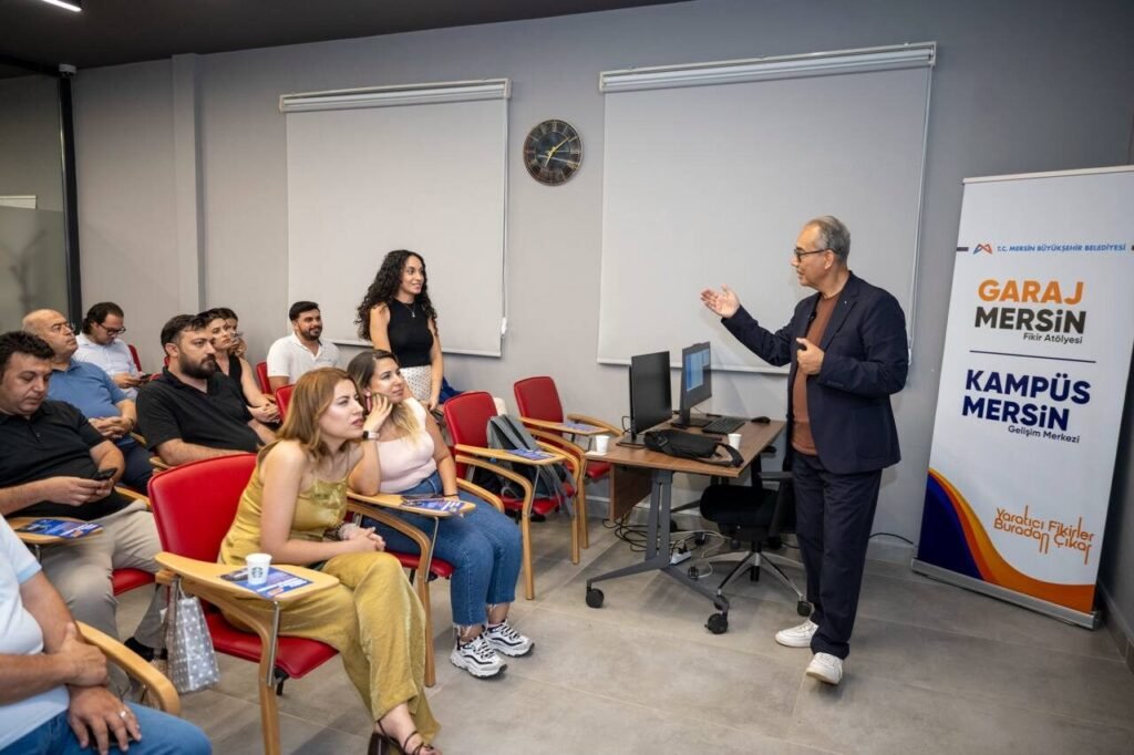 ‘Kampüs Mersin’ ve ‘Garaj Mersin’de Liderliğin Şifreleri Konuşuldu