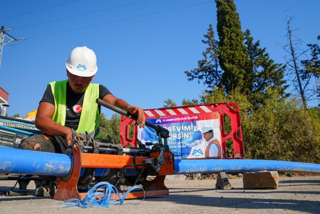 MESKİ’den Aydıncık’ta İçme Suyu Hattı Yenileme Çalışması
